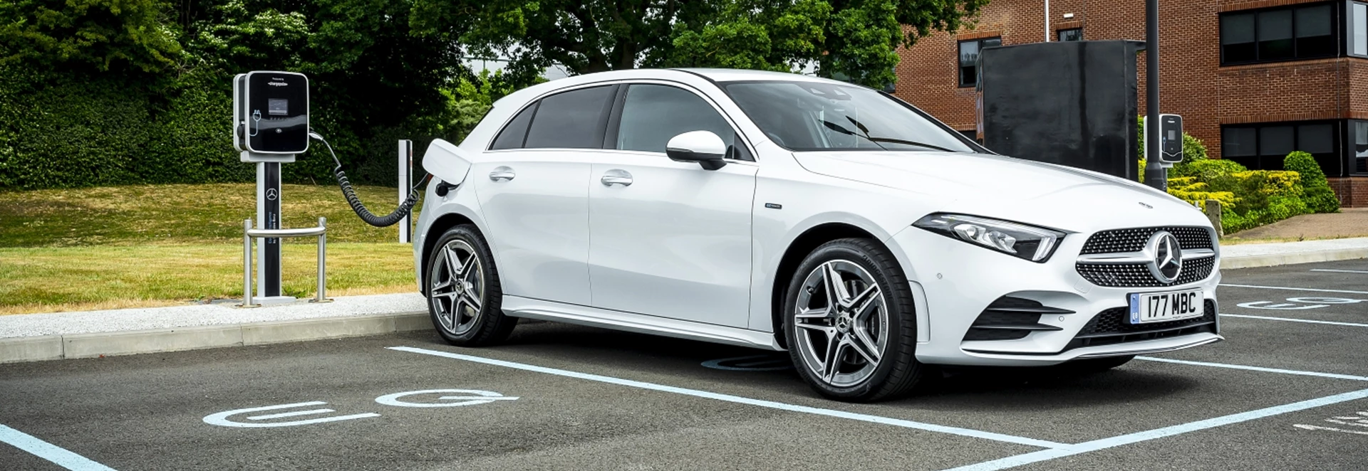 Mercedes A 250 e plug-in hybrid 2021 review 